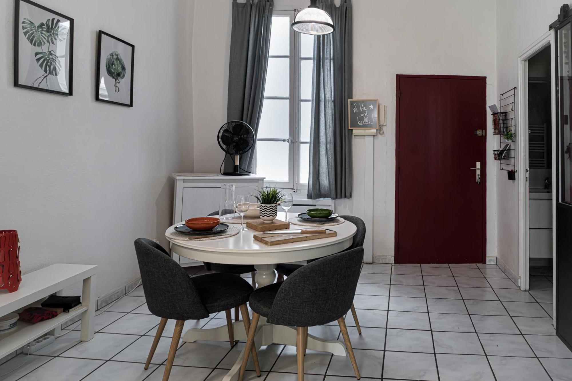 Appartement Le Temps d'Eugène Centre historique avec climatisation à Narbonne Extérieur photo