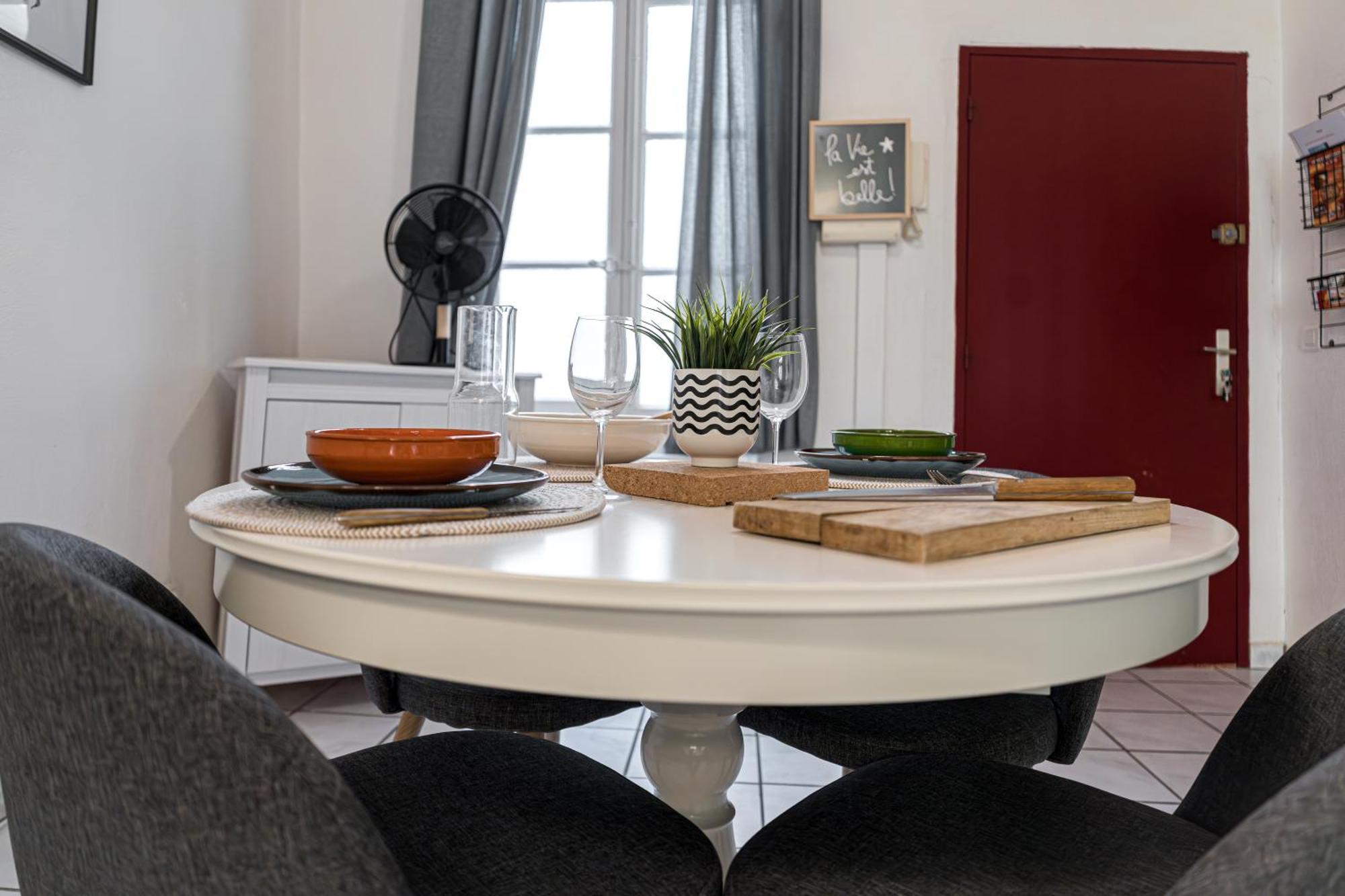 Appartement Le Temps d'Eugène Centre historique avec climatisation à Narbonne Extérieur photo